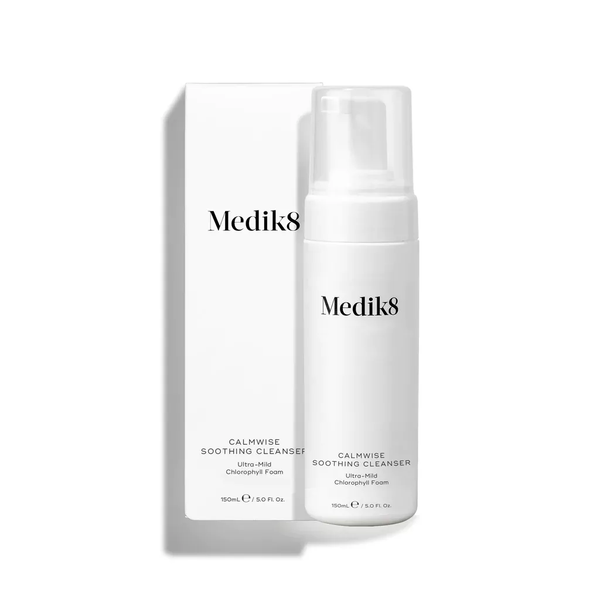 Medik8 Ніжна пінка з хлорофілом для очищення чутливої шкіри CALMWISE™ SOOTHING CLEANSER 150ml 1746320048 фото
