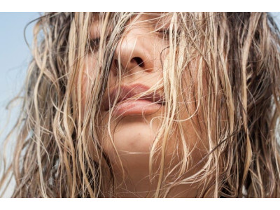 Пористе волосся: причини, догляд та найкращі засоби для відновлення структури