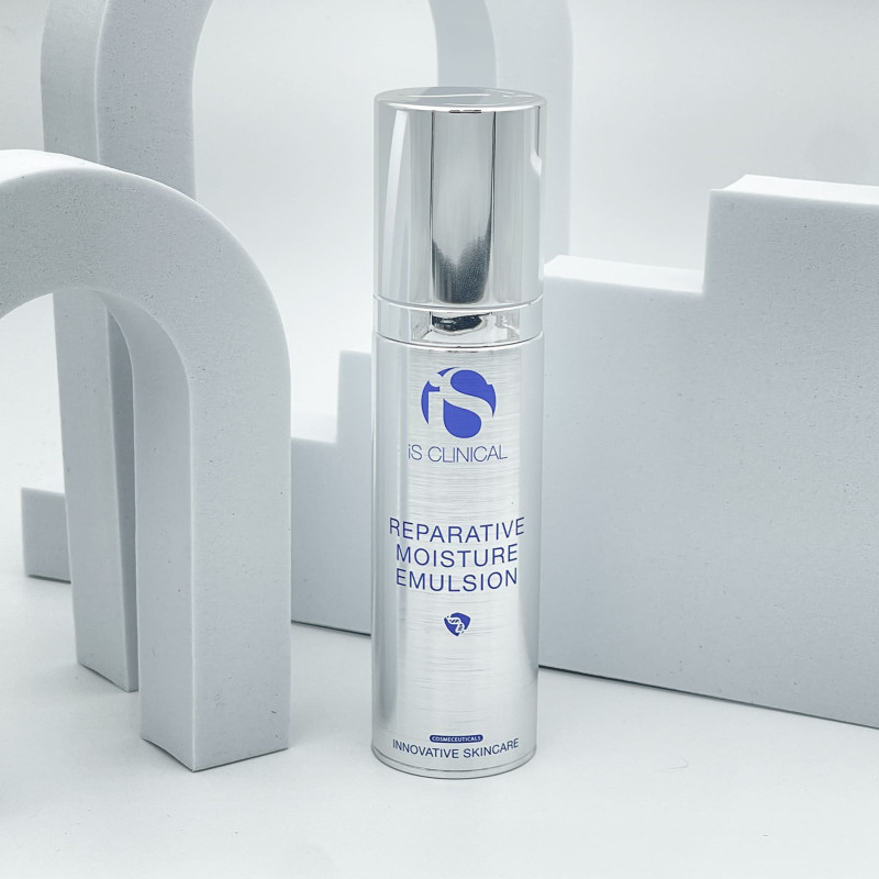 Зволожувальна емульсія для обличчя Is Clinical Reparative Moisture Emulsion 50 г