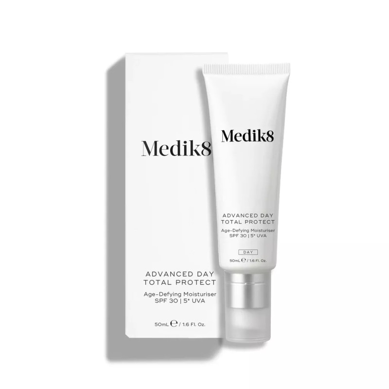 Medik8 Антивіковий зволожувальний крем із SPF 30 і 5-зірковим UVA-захистом Advanced Day Total Protect