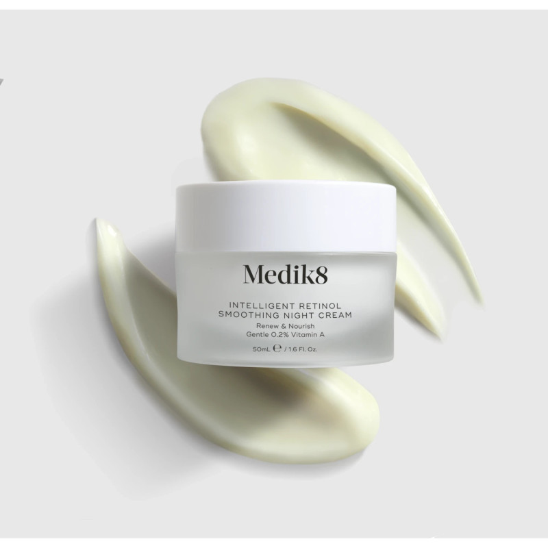 Medik8 Відновлюючий та живильний нічний крем з 0,2% вітаміну А Intelligent Retinol Smoothing Night Cream