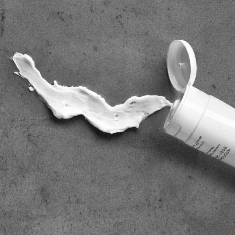 Medik8 Інтенсивний зволожувальний крем для тіла Nourishing Body Cream