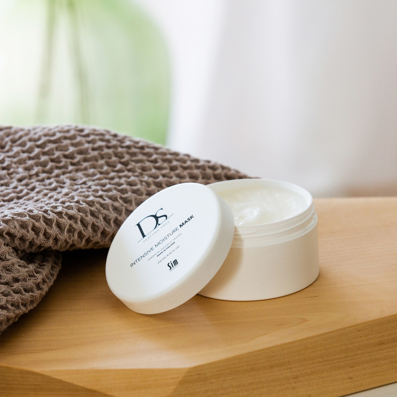 Sim Sensitive Интенсивная увлажняющая маска для волос DS Intensive Moisture Mask 250ml