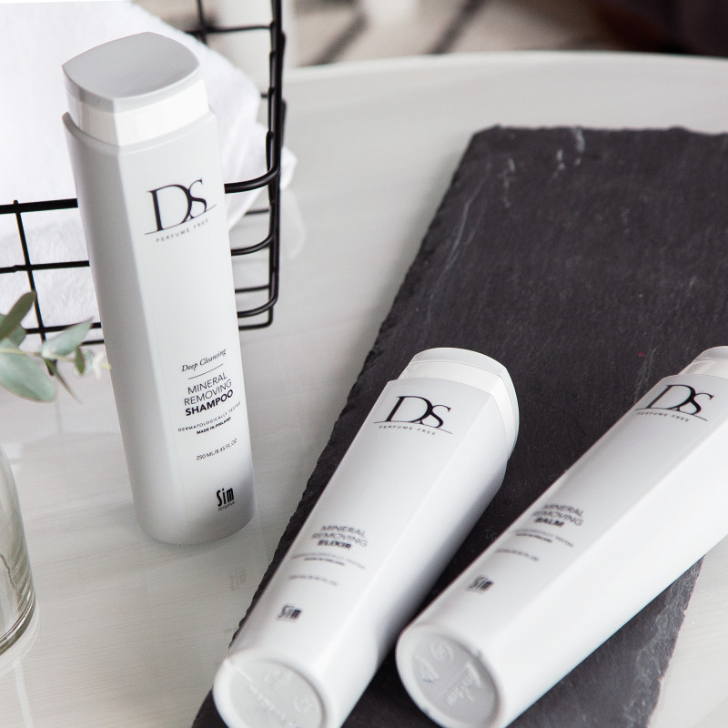Sim Sensitive Шампунь для глибокого очищення волосся від мінералів DS Mineral Removing Shampoo 1000ml