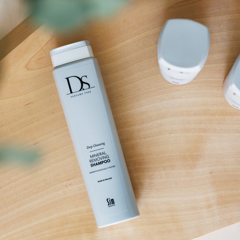 Sim Sensitive Шампунь для глибокого очищення волосся від мінералів DS Mineral Removing Shampoo 1000ml