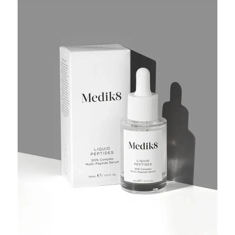 Medik8 Liquid Peptide Пептидний серум із сучасною системою доставки компонентів