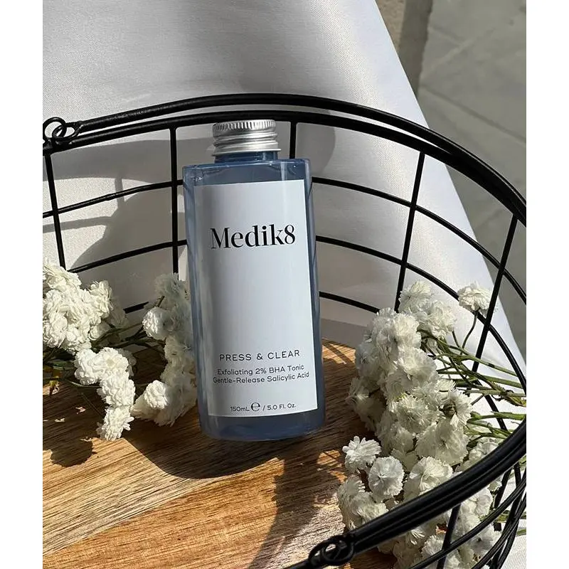 Medik8 Press & Clear Refill Exfoliating 2% BHA Tonic Змінний флакон для тоніка з BHA для проблемної шкіри
