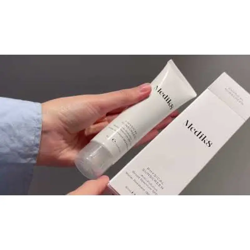 Medik8 Physical Sunscreen 50 Фізичний сонцезахисний крем
