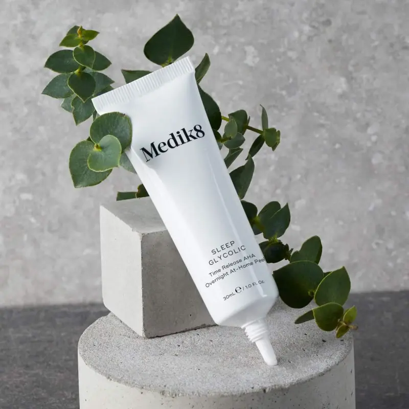 Medik8 Sleep Glycolic Ночная пилинг-сыворотка с гликолевой кислотой