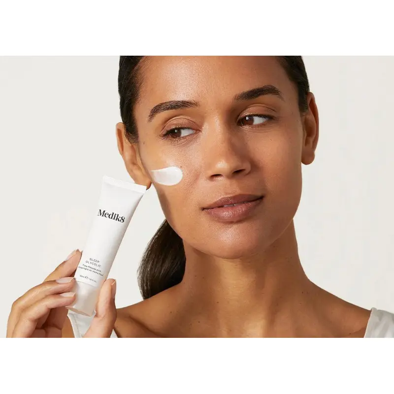 Medik8 Sleep Glycolic Ночная пилинг-сыворотка с гликолевой кислотой
