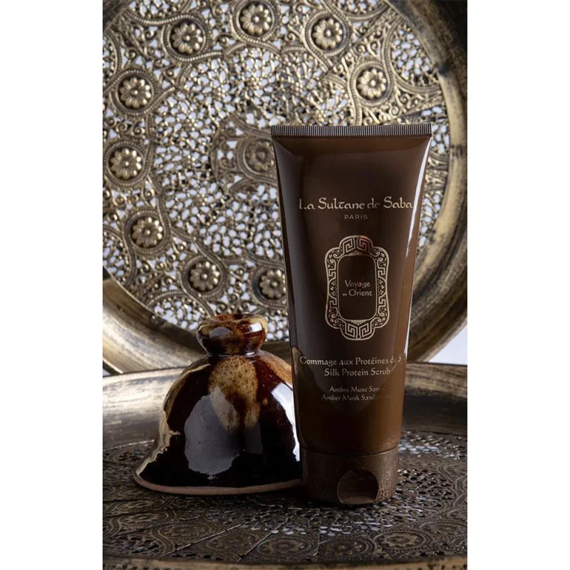 Скраб для тіла з протеїнами шовку La Sultane de Saba Silk Protein Scrub Amber Musk Sandalwood 200 мл